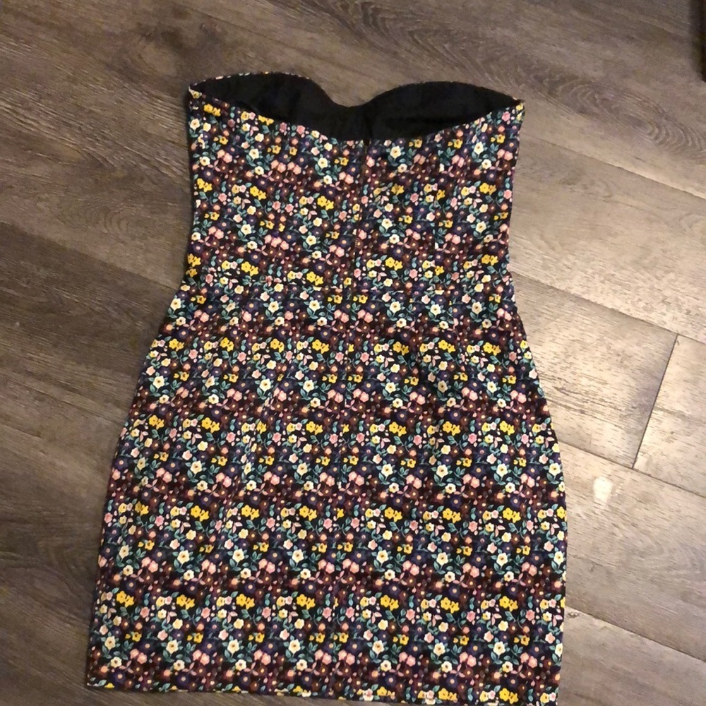 New Talula strapless dress - Picture 5 of 7